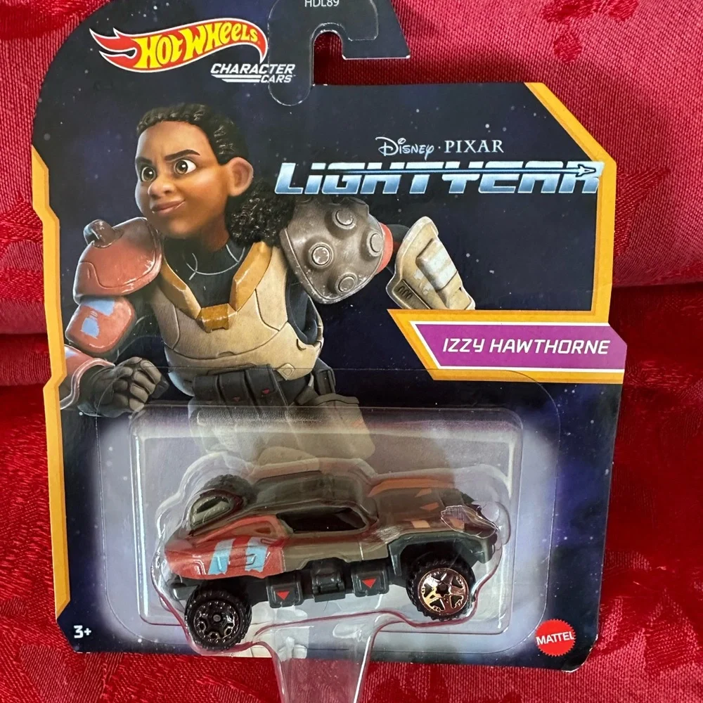 Hot Wheels Disney Pixar IZZY HAWTHORNE character car vehicle